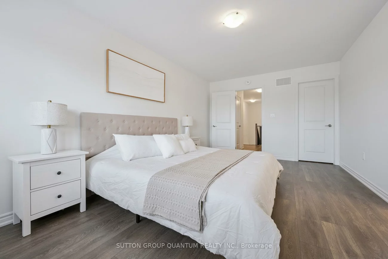 3040, Robert Lamb, 1010 - JM Joshua Meadows, Oakville