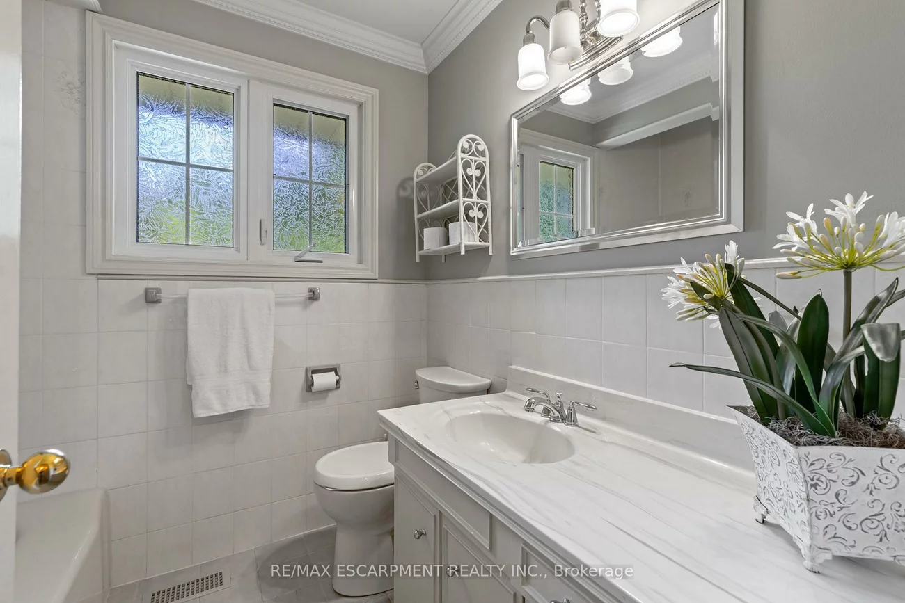 401, Cairncroft, 1011 - MO Morrison, Oakville
