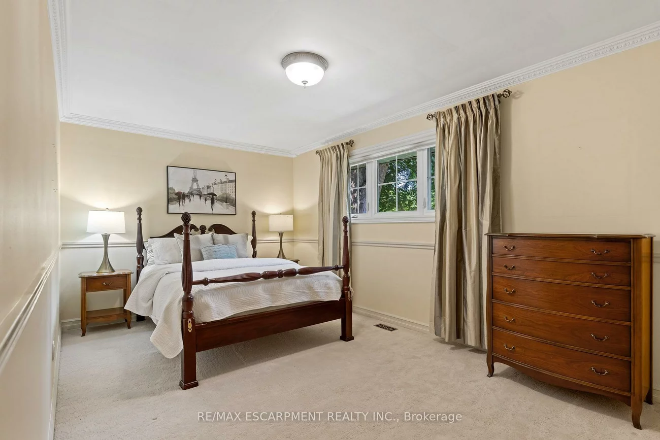 401, Cairncroft, 1011 - MO Morrison, Oakville