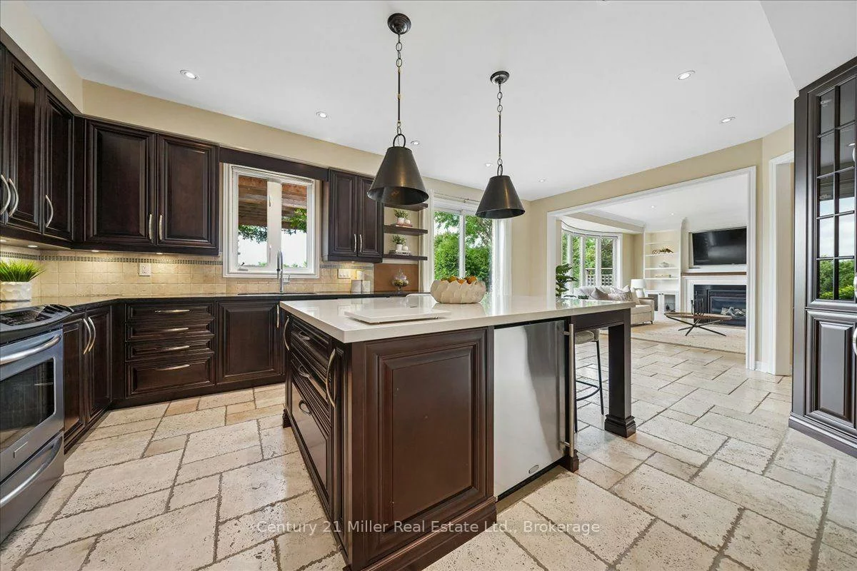 2350, Valleyridge, 1000 - BC Bronte Creek, Oakville