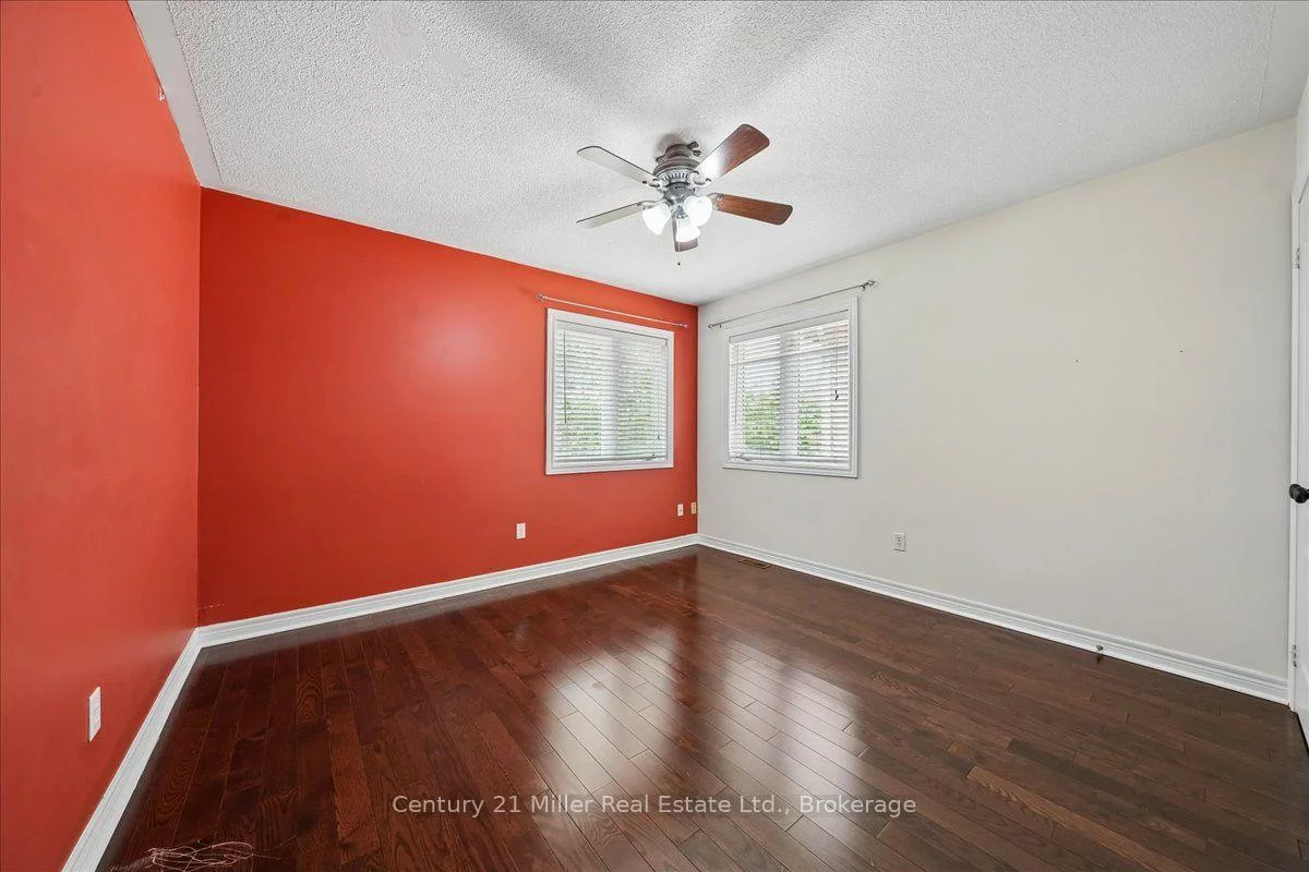 2350, Valleyridge, 1000 - BC Bronte Creek, Oakville