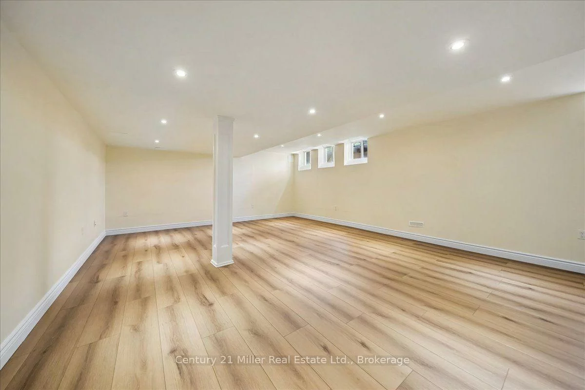 2350, Valleyridge, 1000 - BC Bronte Creek, Oakville