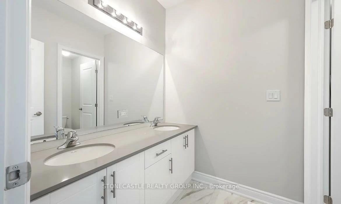 1242, Anthonia, 1010 - JM Joshua Meadows, Oakville