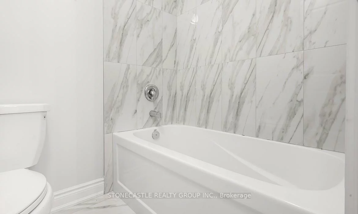 1242, Anthonia, 1010 - JM Joshua Meadows, Oakville