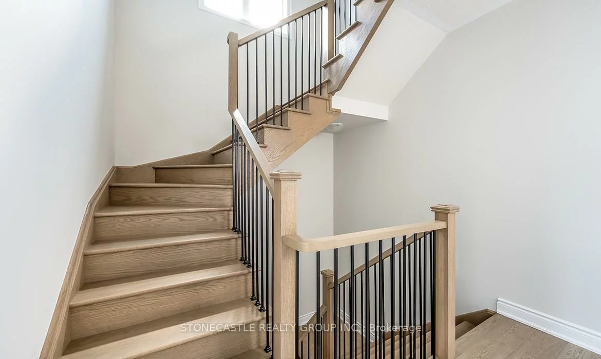 1242, Anthonia, 1010 - JM Joshua Meadows, Oakville