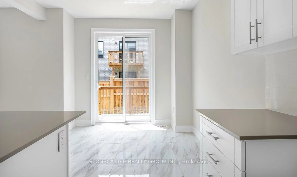 1242, Anthonia, 1010 - JM Joshua Meadows, Oakville