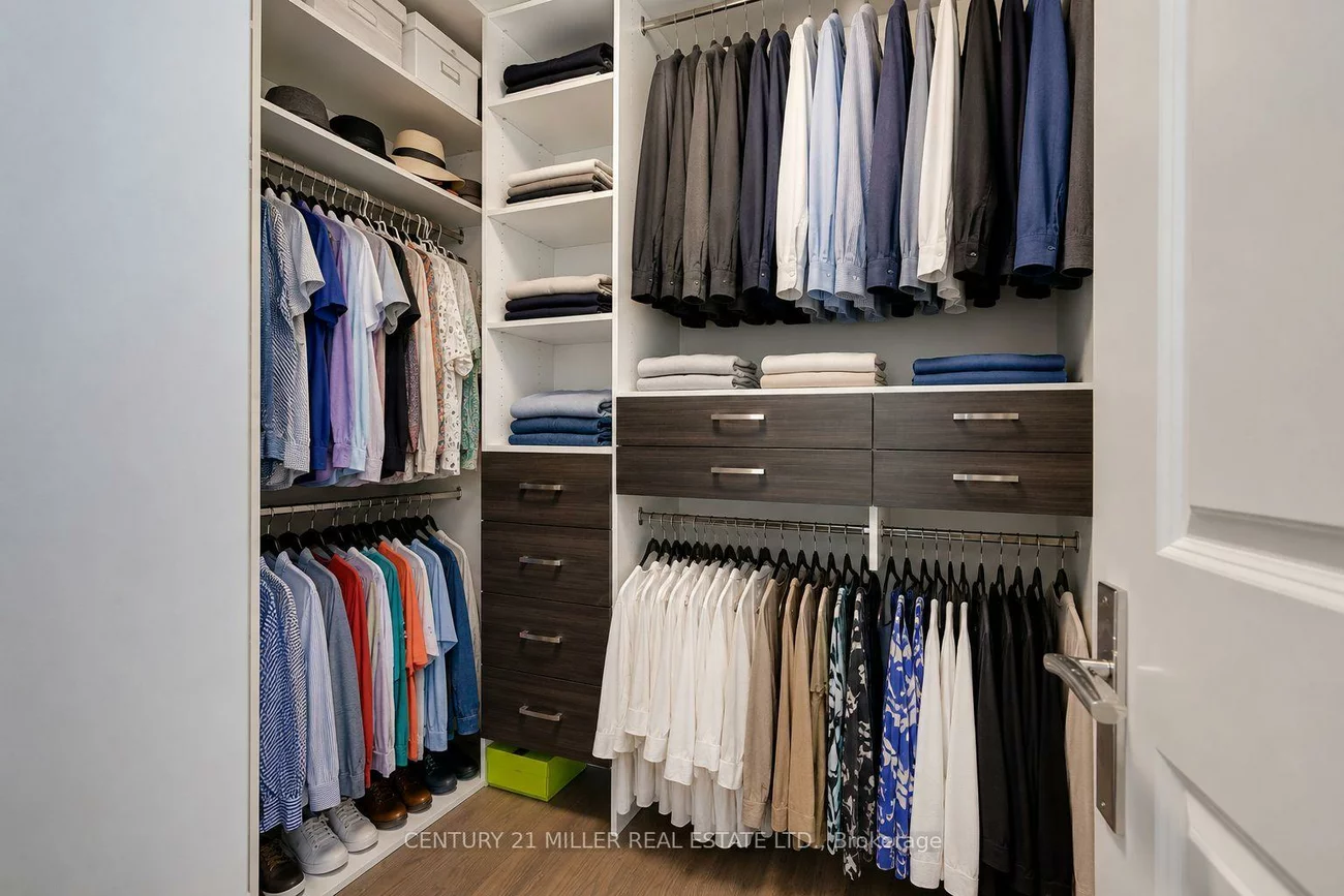 1399, WILLOWDOWN, 1017 - SW Southwest, Oakville