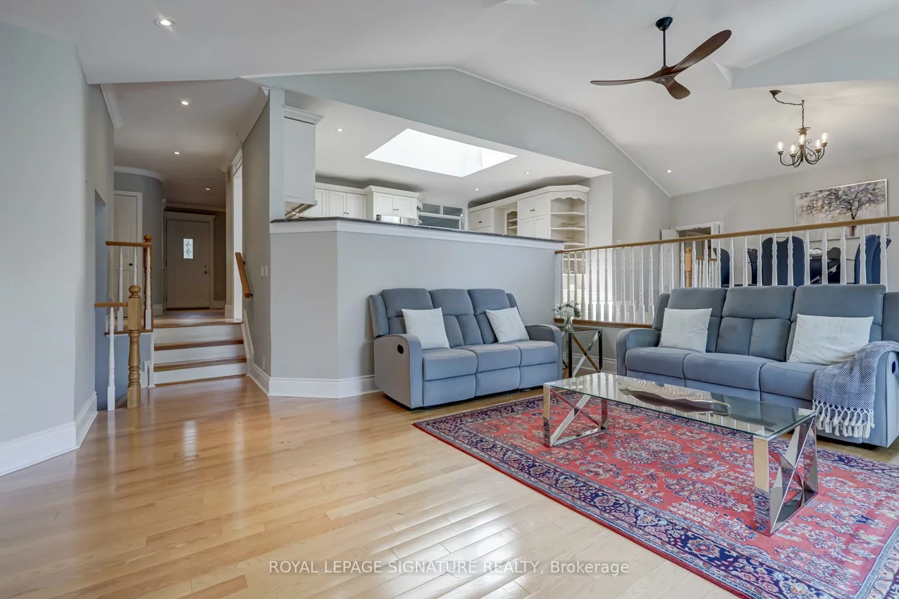 383, Maplehurst, 1001 - BR Bronte, Oakville