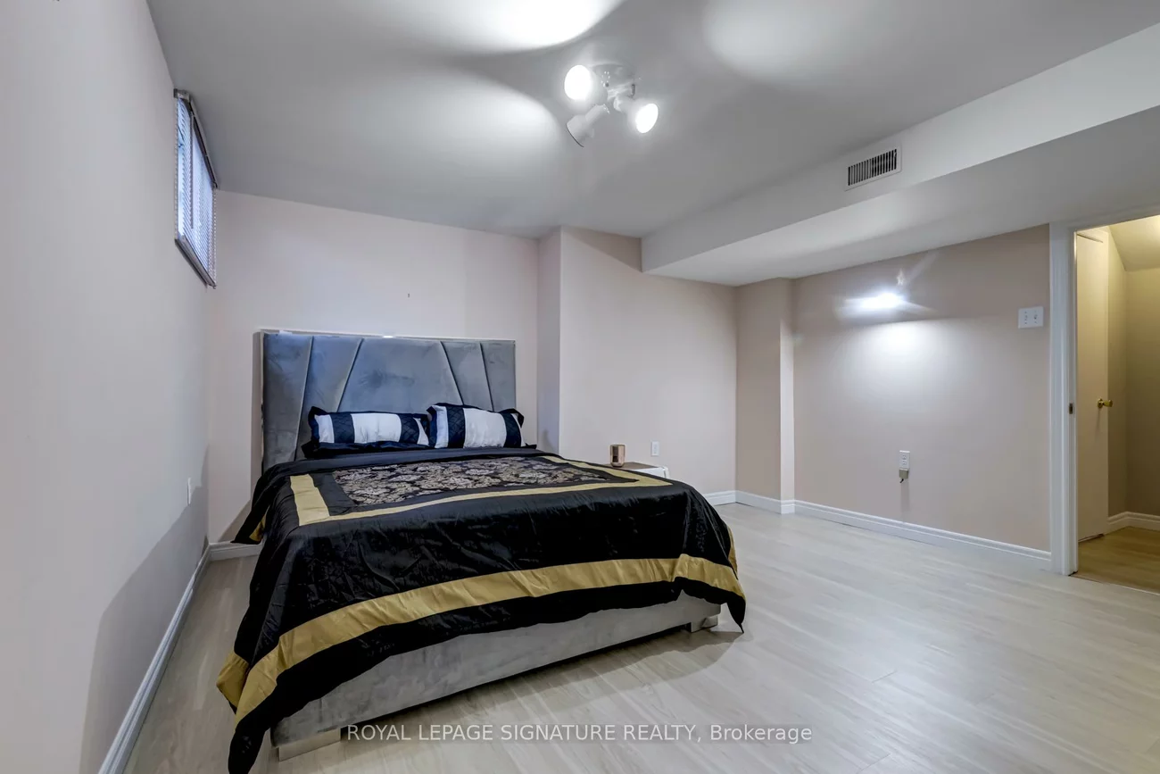 383, Maplehurst, 1001 - BR Bronte, Oakville