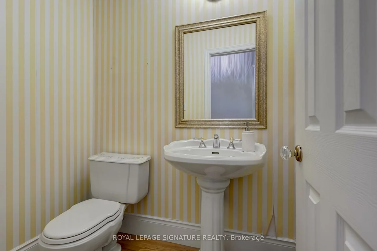383, Maplehurst, 1001 - BR Bronte, Oakville