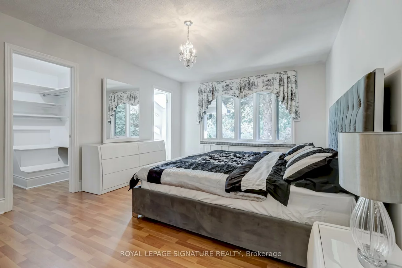 383, Maplehurst, 1001 - BR Bronte, Oakville