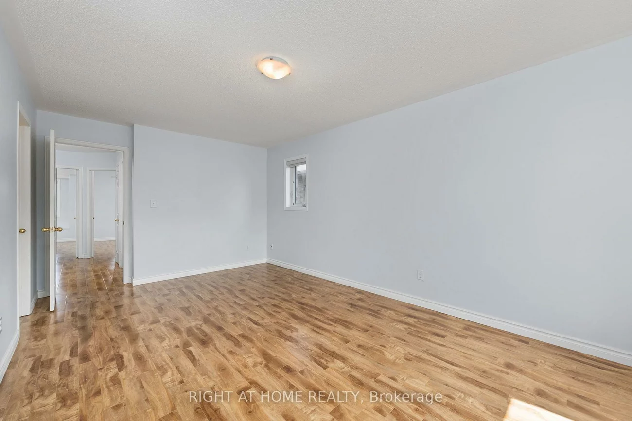 3128, Robert Brown, 1008 - GO Glenorchy, Oakville