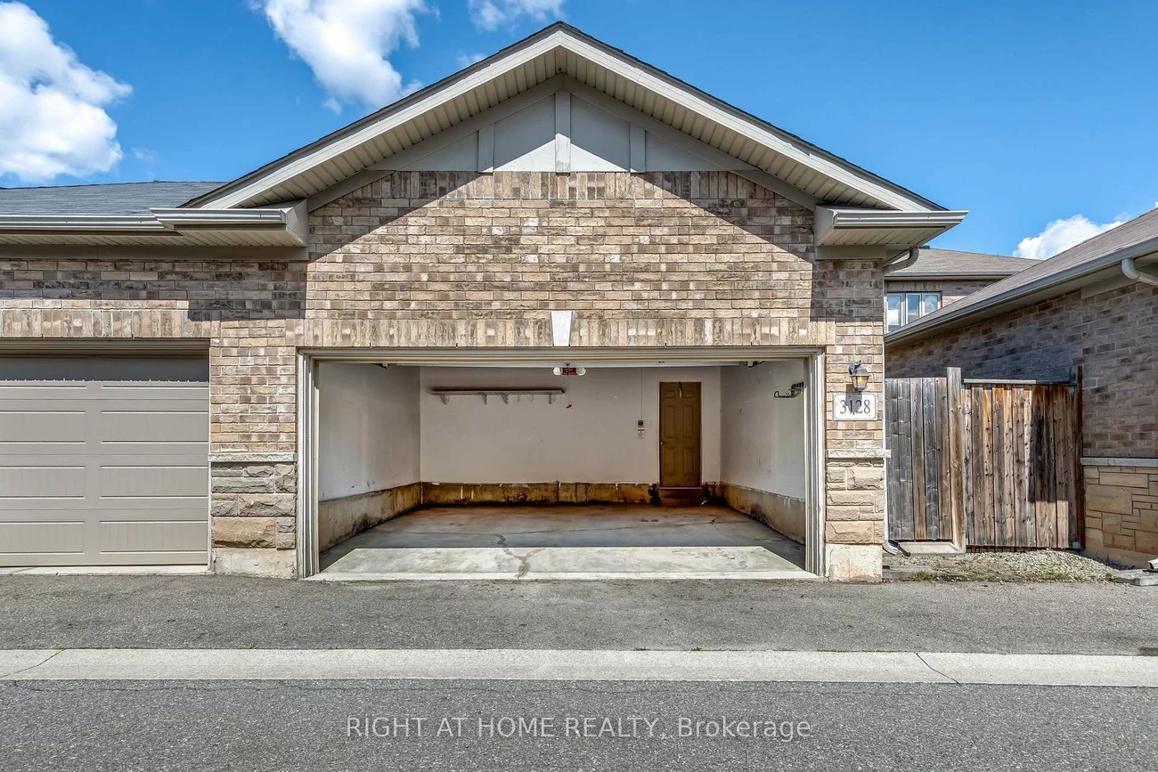 3128, Robert Brown, 1008 - GO Glenorchy, Oakville