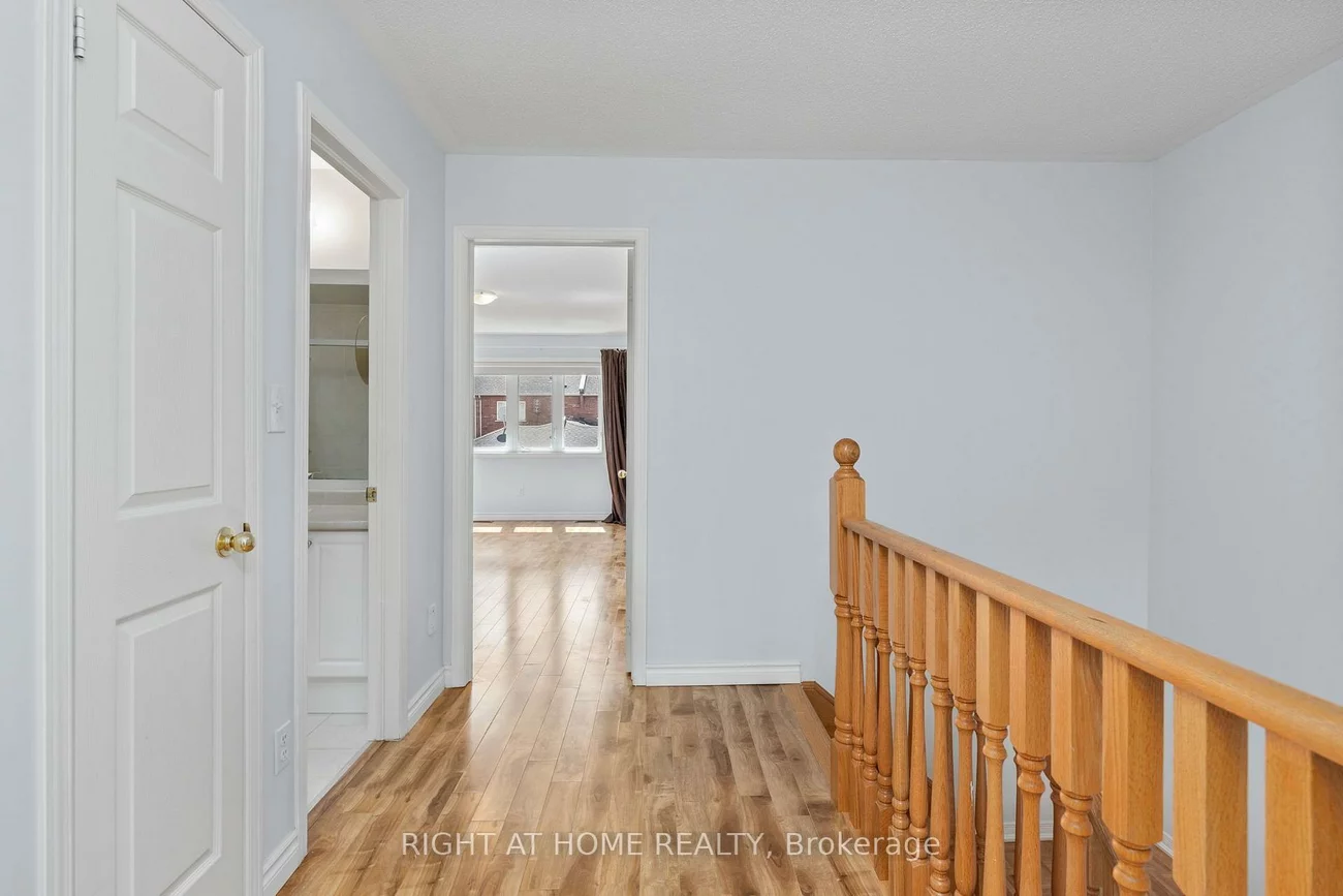 3128, Robert Brown, 1008 - GO Glenorchy, Oakville