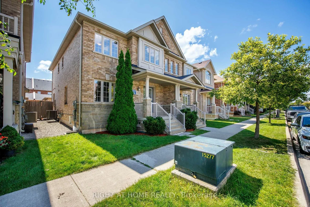 3128, Robert Brown, 1008 - GO Glenorchy, Oakville