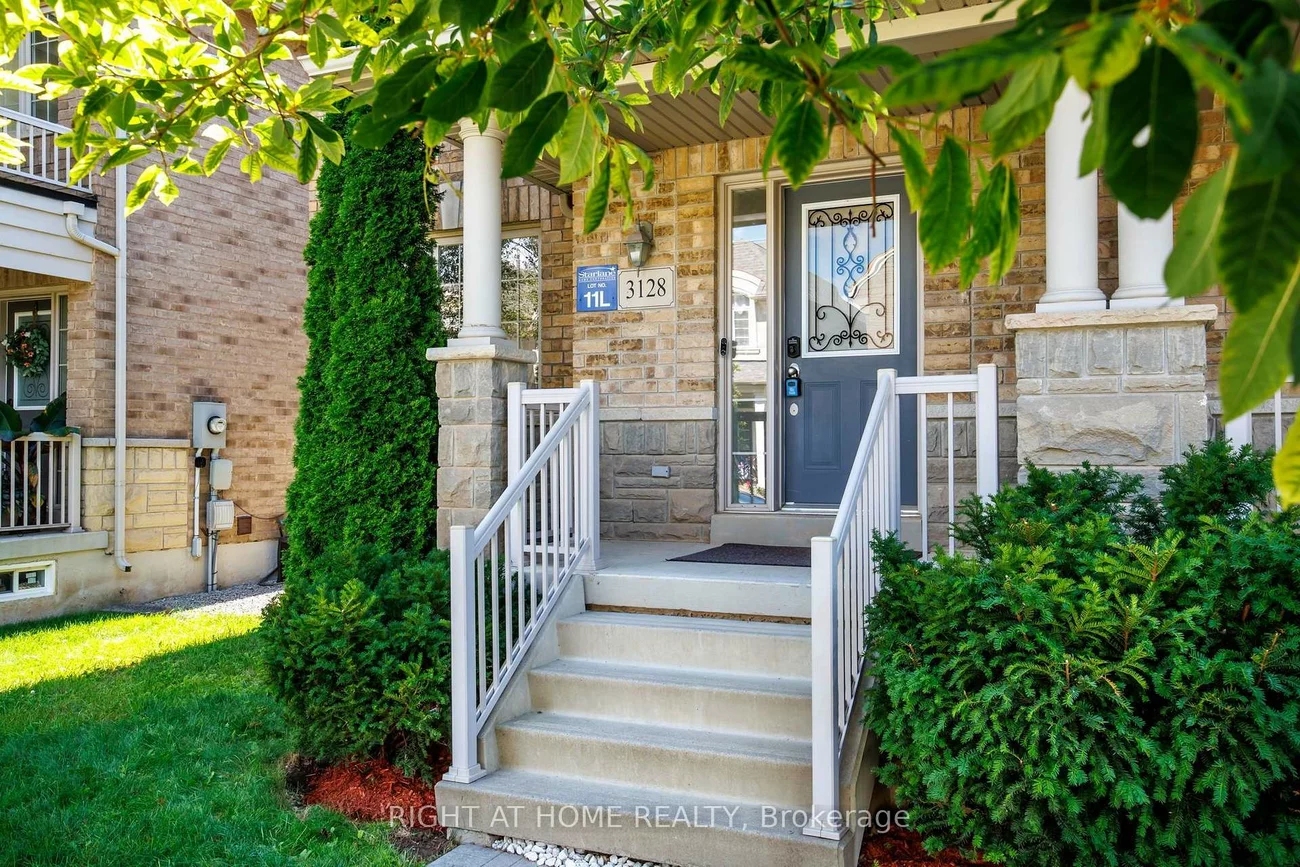 3128, Robert Brown, 1008 - GO Glenorchy, Oakville