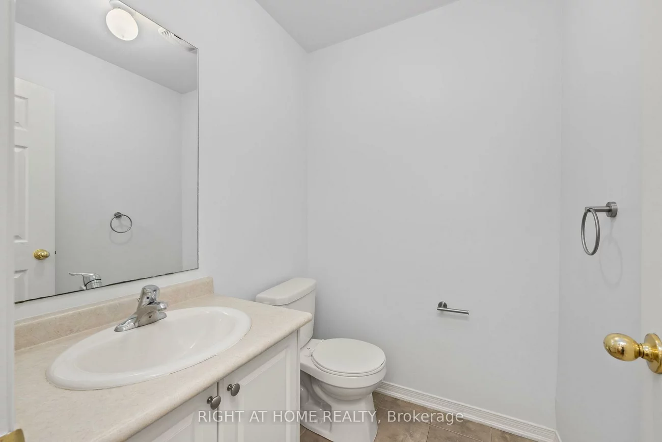 3128, Robert Brown, 1008 - GO Glenorchy, Oakville