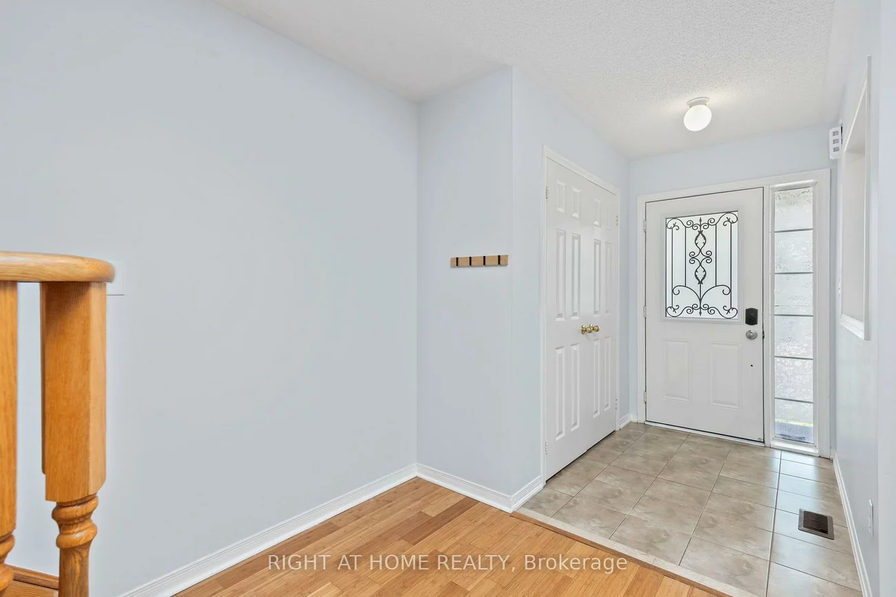 3128, Robert Brown, 1008 - GO Glenorchy, Oakville