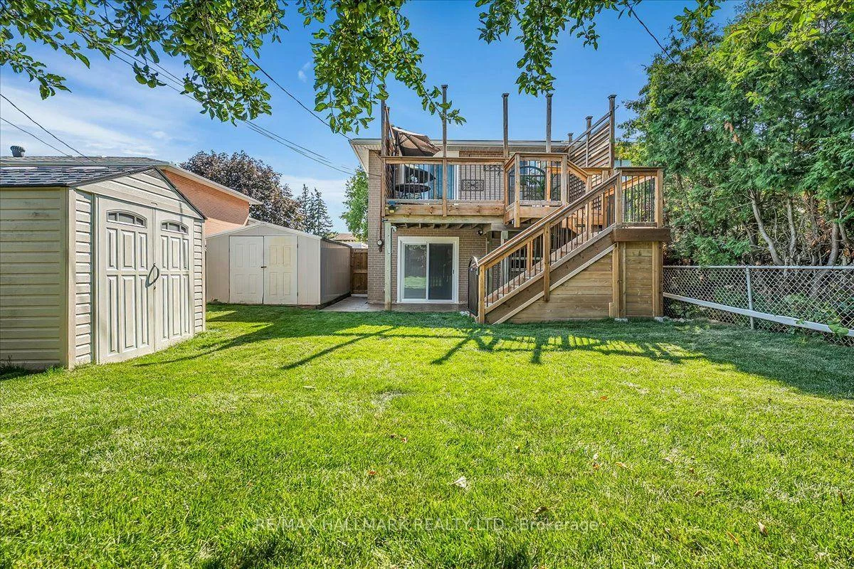 1286, Napier, 1003 - CP College Park, Oakville