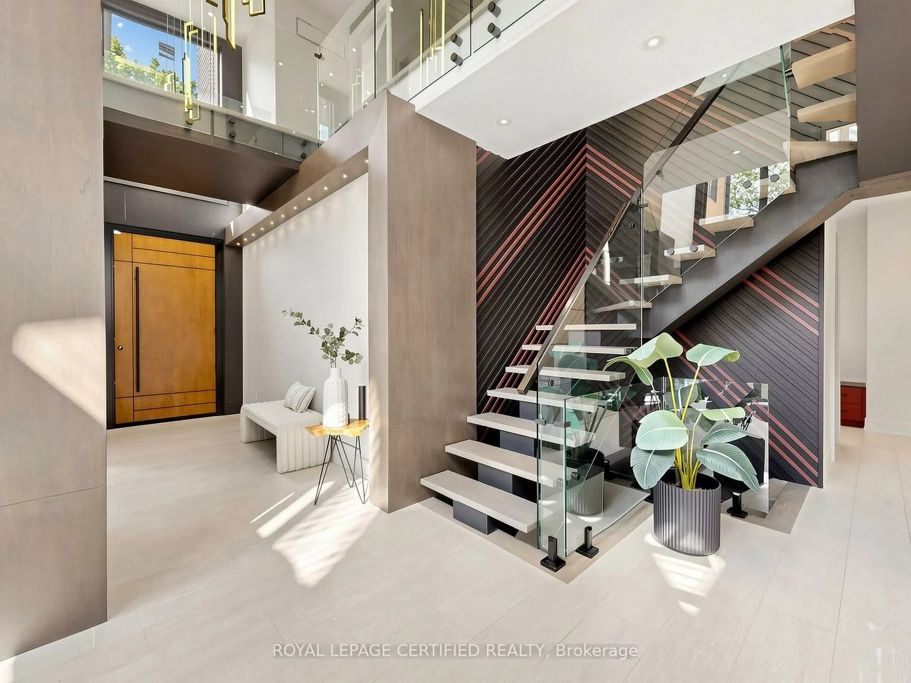 2378, Rebecca, 1001 - BR Bronte, Oakville