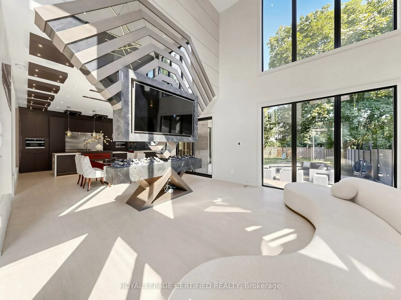 2378, Rebecca, 1001 - BR Bronte, Oakville