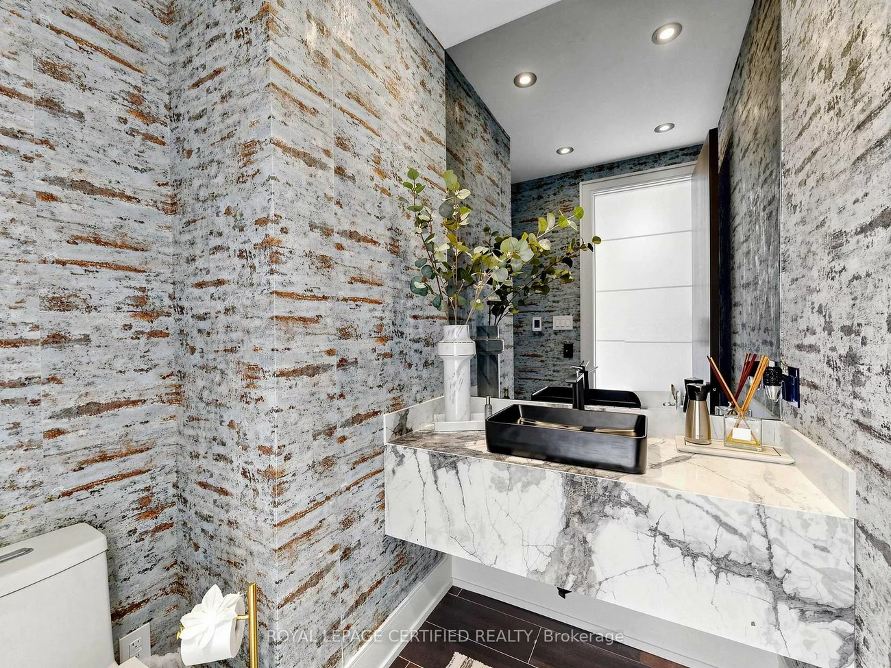 2378, Rebecca, 1001 - BR Bronte, Oakville
