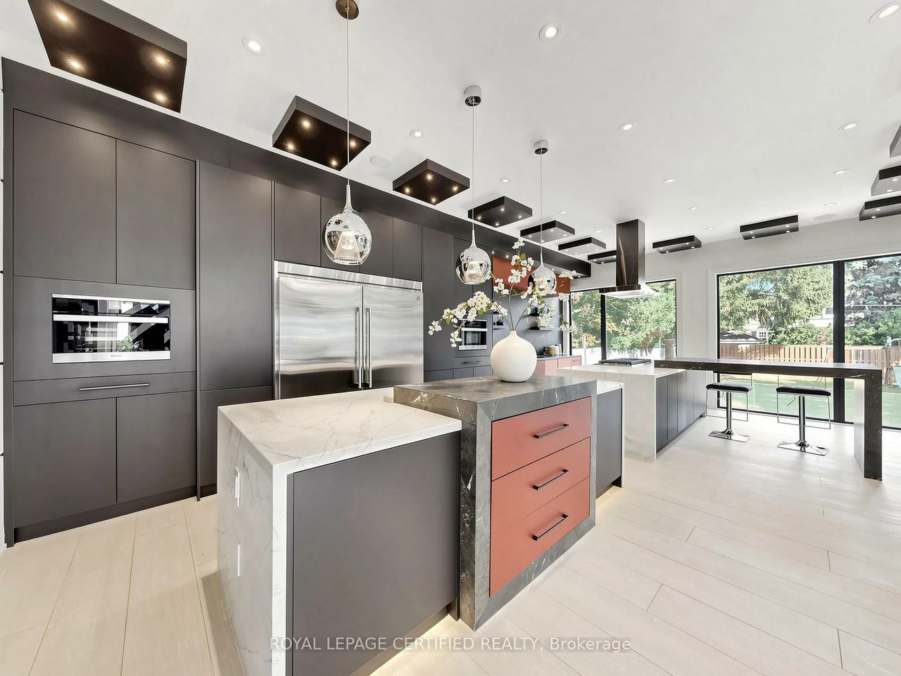 2378, Rebecca, 1001 - BR Bronte, Oakville