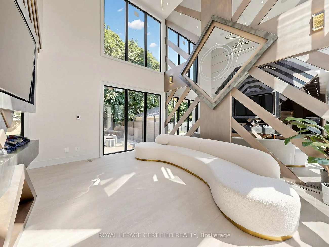 2378, Rebecca, 1001 - BR Bronte, Oakville