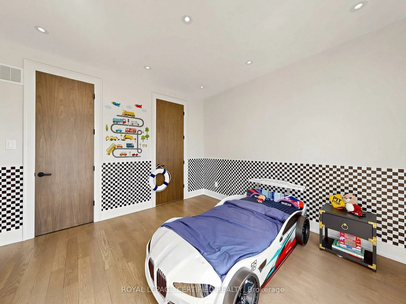 2378, Rebecca, 1001 - BR Bronte, Oakville