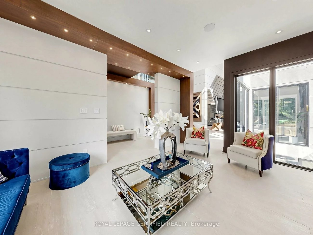 2378, Rebecca, 1001 - BR Bronte, Oakville