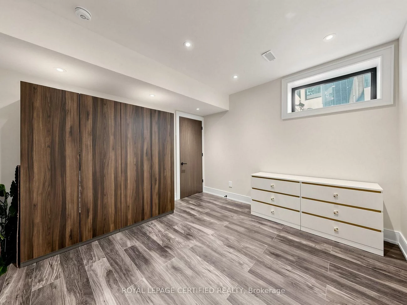 2378, Rebecca, 1001 - BR Bronte, Oakville