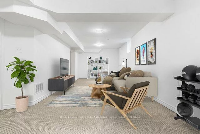 3243, Ulman, 1001 - BR Bronte, Oakville