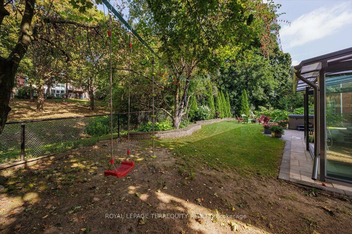 1207, Dogwood, 1004 - CV Clearview, Oakville