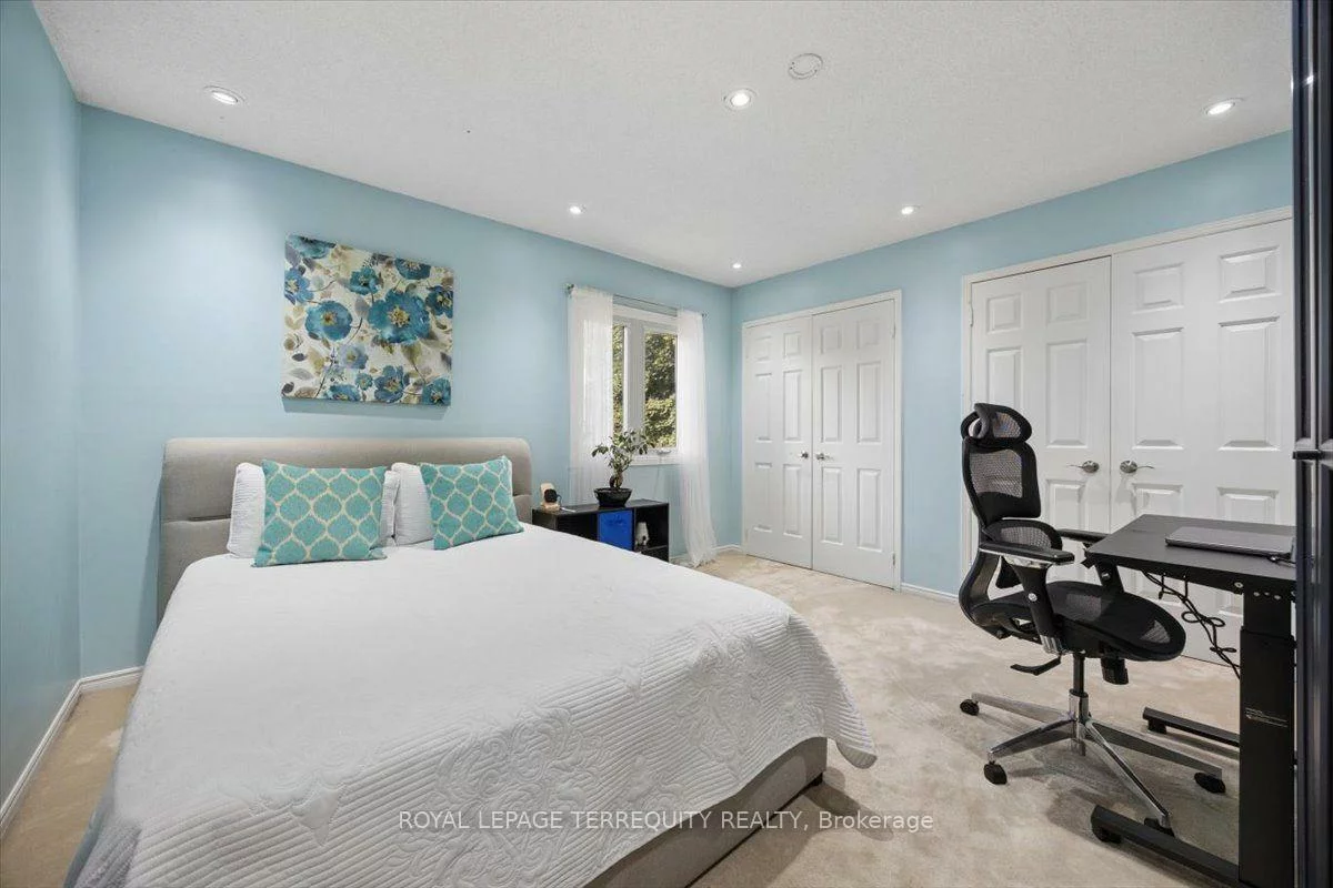 1207, Dogwood, 1004 - CV Clearview, Oakville