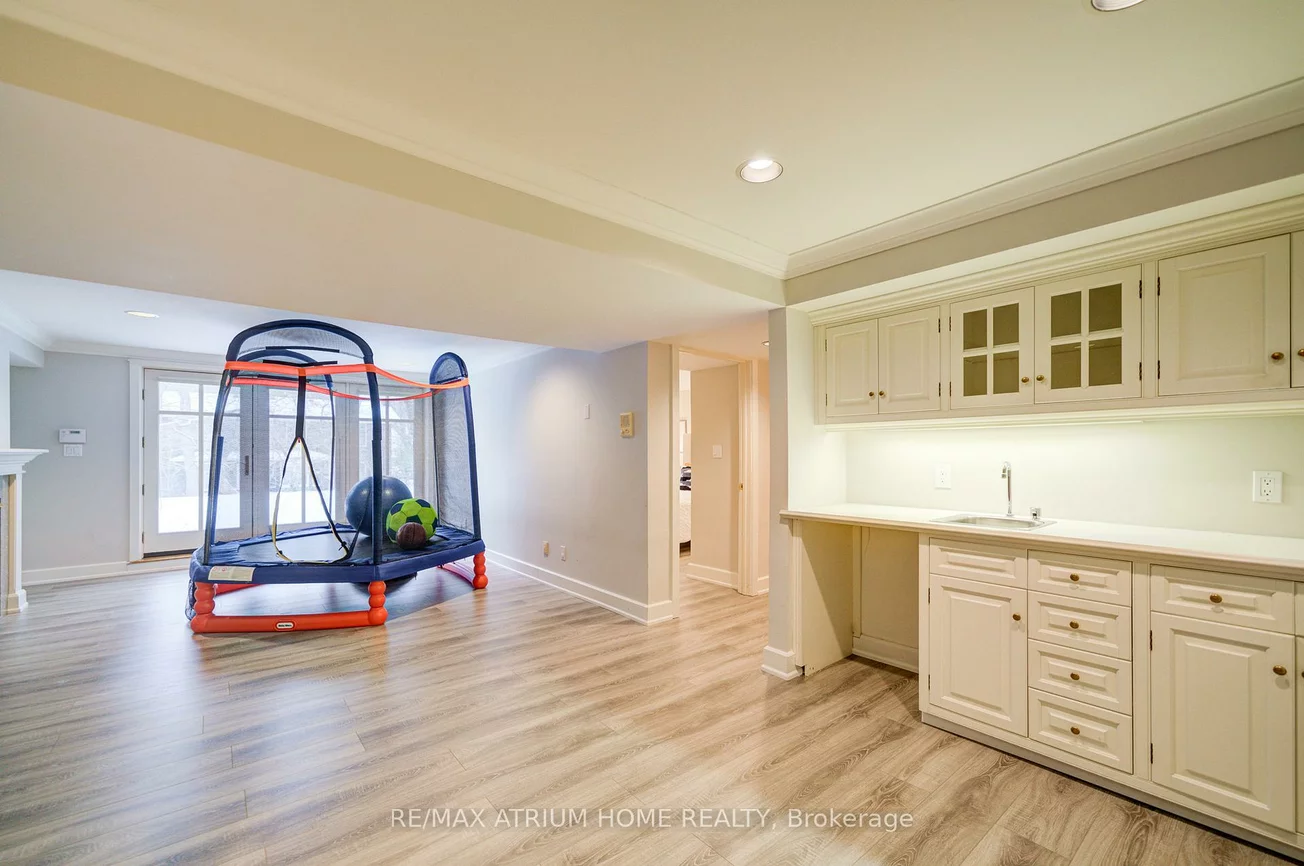 223, Trelawn, 1011 - MO Morrison, Oakville