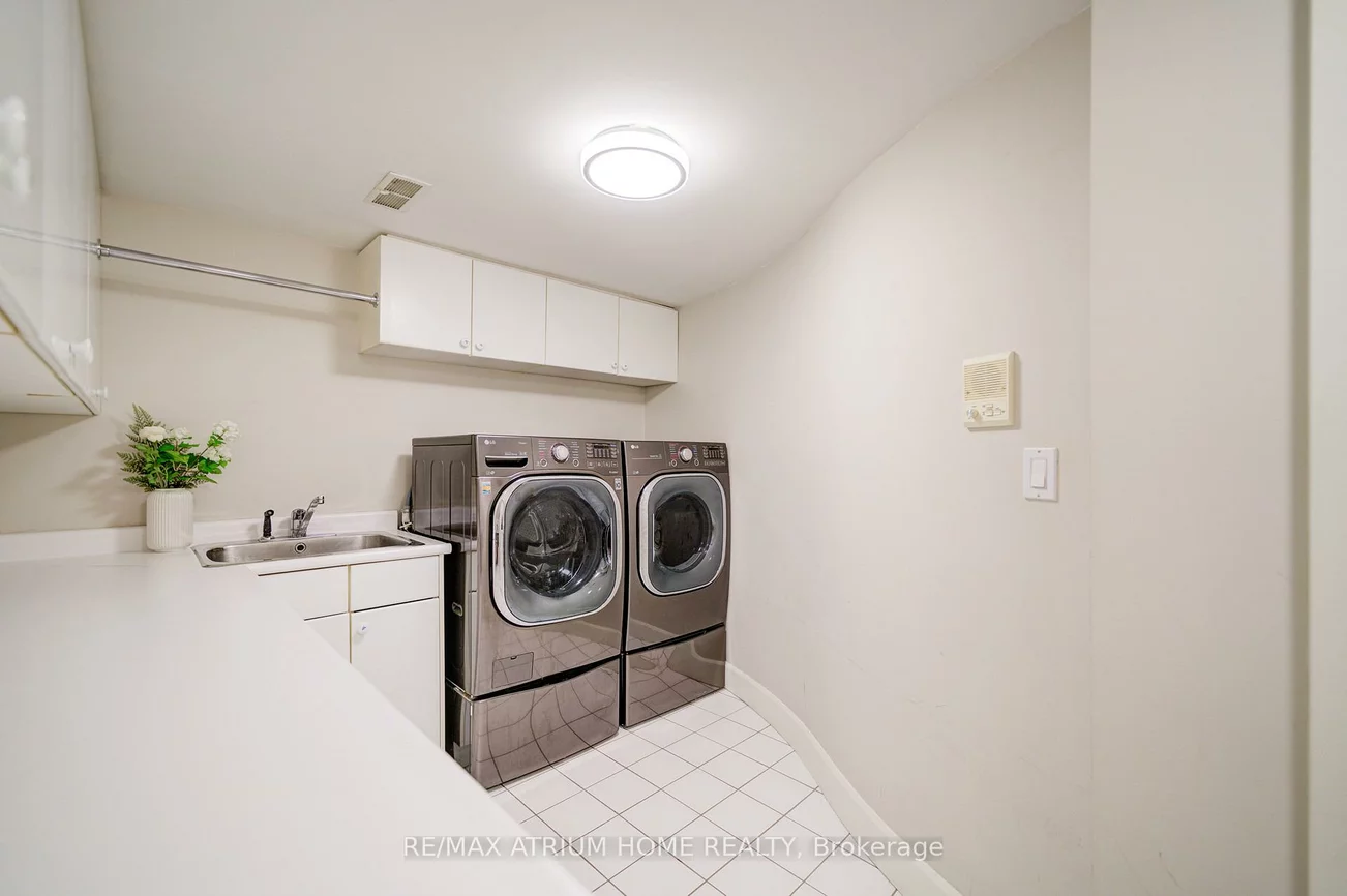 223, Trelawn, 1011 - MO Morrison, Oakville