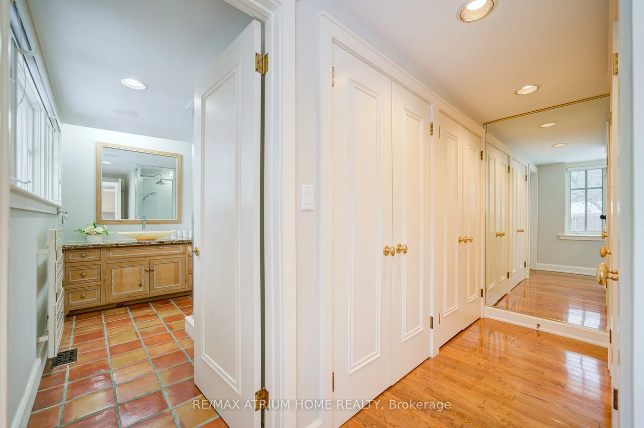 223, Trelawn, 1011 - MO Morrison, Oakville