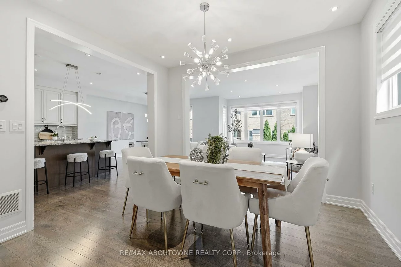 290, Wisteria, 1008 - GO Glenorchy, Oakville