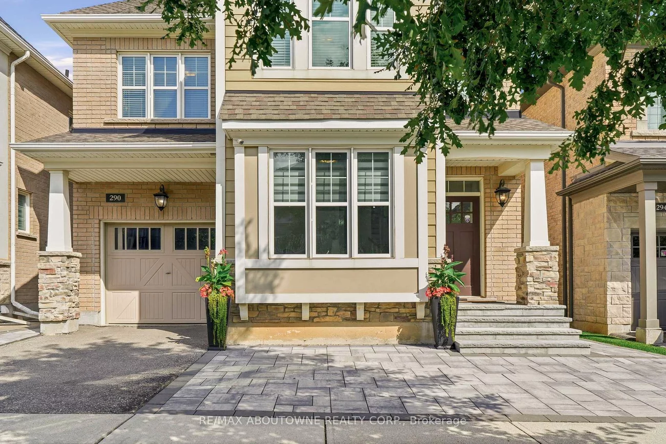 290, Wisteria, 1008 - GO Glenorchy, Oakville