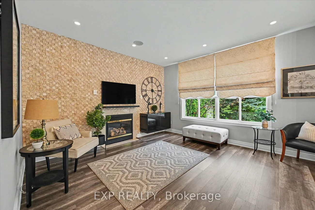 2376, Oakhaven, 1022 - WT West Oak Trails, Oakville