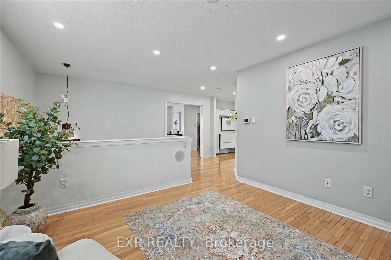 2376, Oakhaven, 1022 - WT West Oak Trails, Oakville