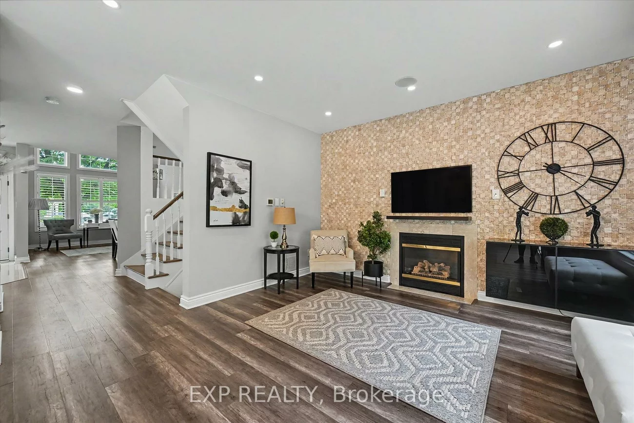 2376, Oakhaven, 1022 - WT West Oak Trails, Oakville