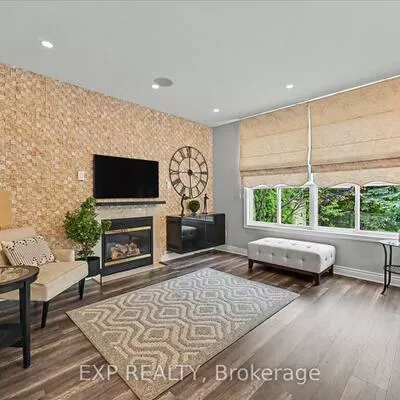 2376, Oakhaven, 1022 - WT West Oak Trails, Oakville