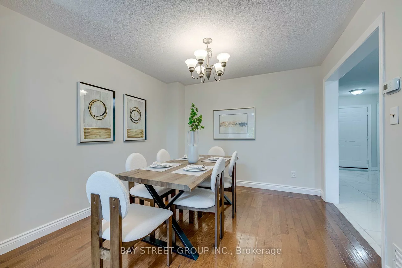 17, Inverhuron, 1015 - RO River Oaks, Oakville