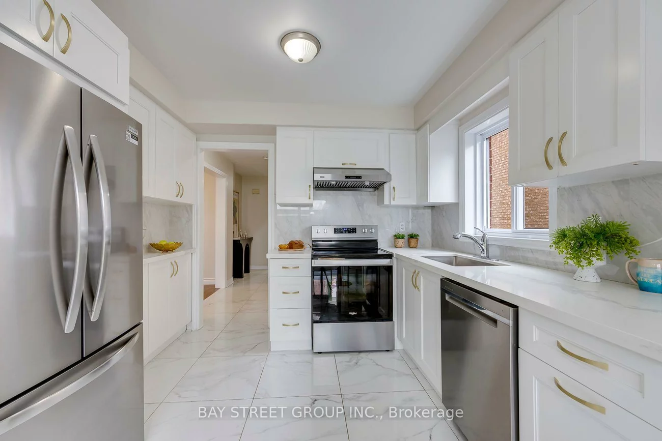 17, Inverhuron, 1015 - RO River Oaks, Oakville