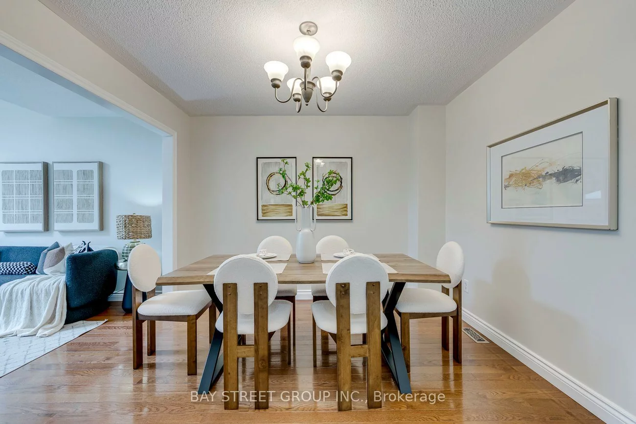 17, Inverhuron, 1015 - RO River Oaks, Oakville