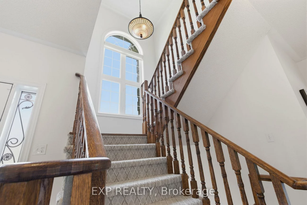 2137, Frontier, 1022 - WT West Oak Trails, Oakville