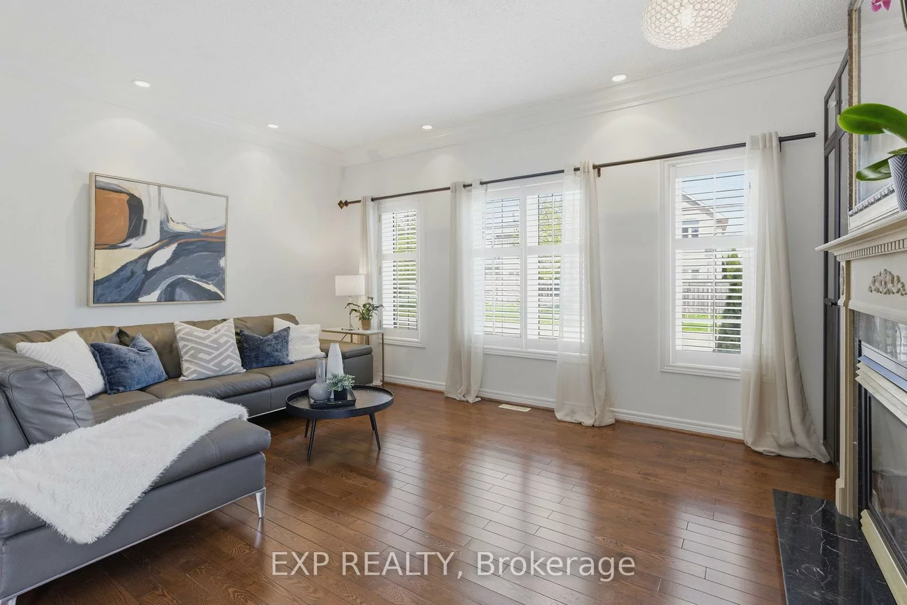 2137, Frontier, 1022 - WT West Oak Trails, Oakville
