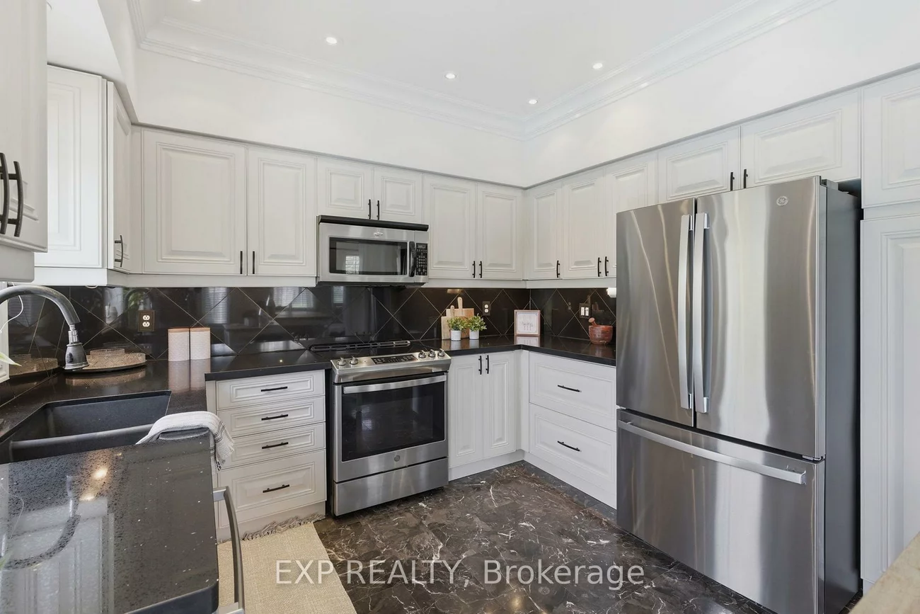 2137, Frontier, 1022 - WT West Oak Trails, Oakville