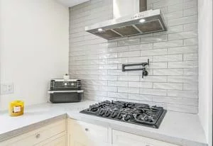 2505, Yarmouth, 1020 - WO West, Oakville